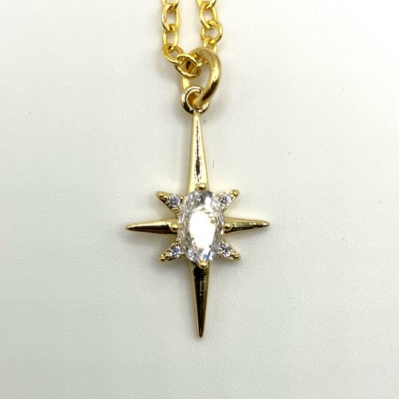 NWT VB&Co Gold with Crystal Star Burst Dainty Layering Pendant Necklace - Picture 2 of 3
